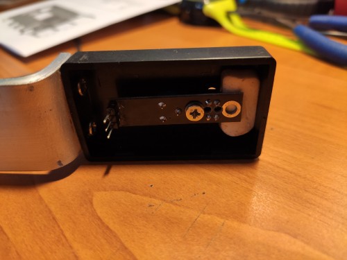 Hunt sensor in box